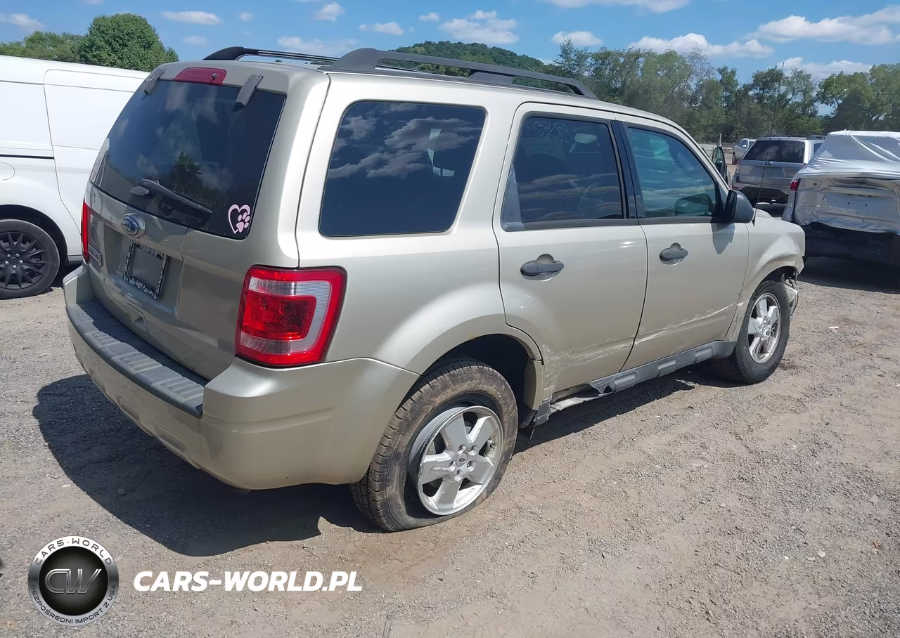 2012 Ford Escape Xlt VIN:1FMCU9D75CKA97648 - 4