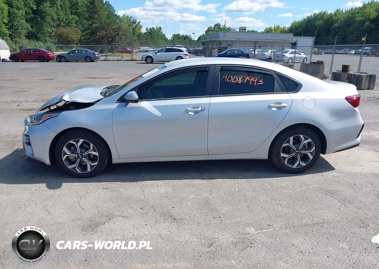 2021 Kia Forte Lxs VIN:3KPF24AD0ME370570 - 14