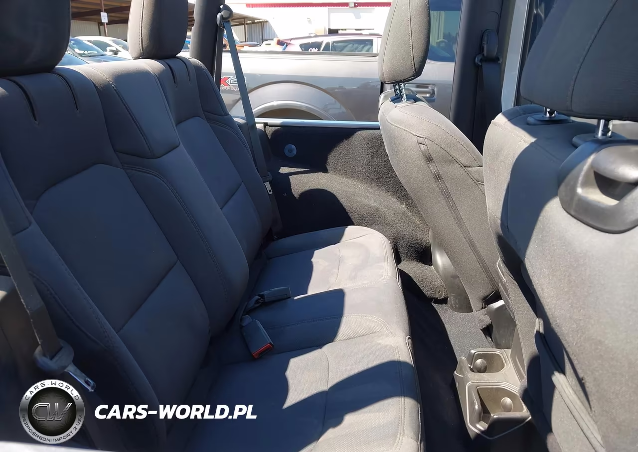 2019 Jeep Wrangler Sport S 4X4 VIN:1C4GJXAN6KW545182 - 8