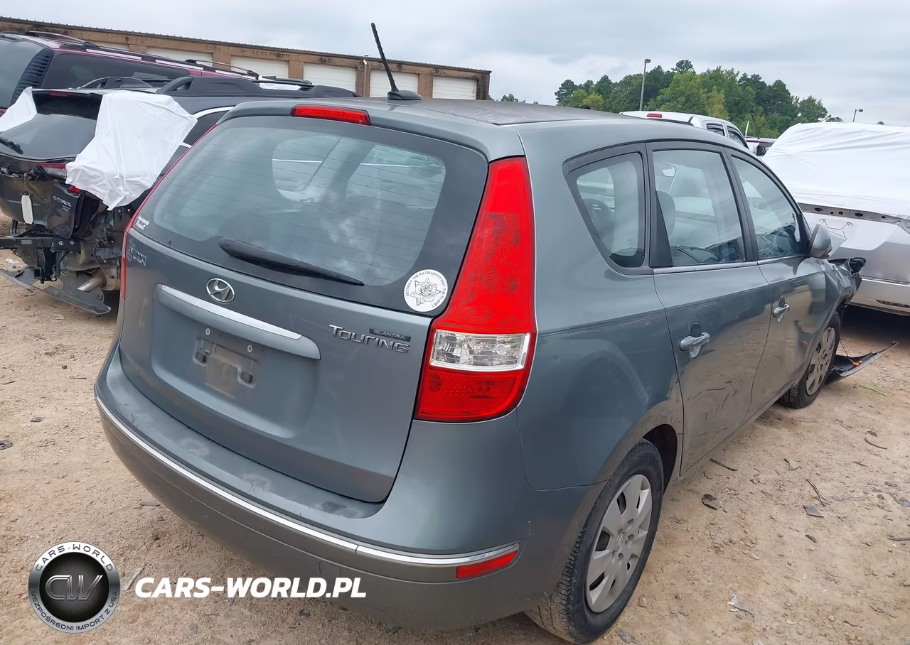 2010 Hyundai Elantra Touring Gls VIN:KMHDB8AE1AU066714 - 4