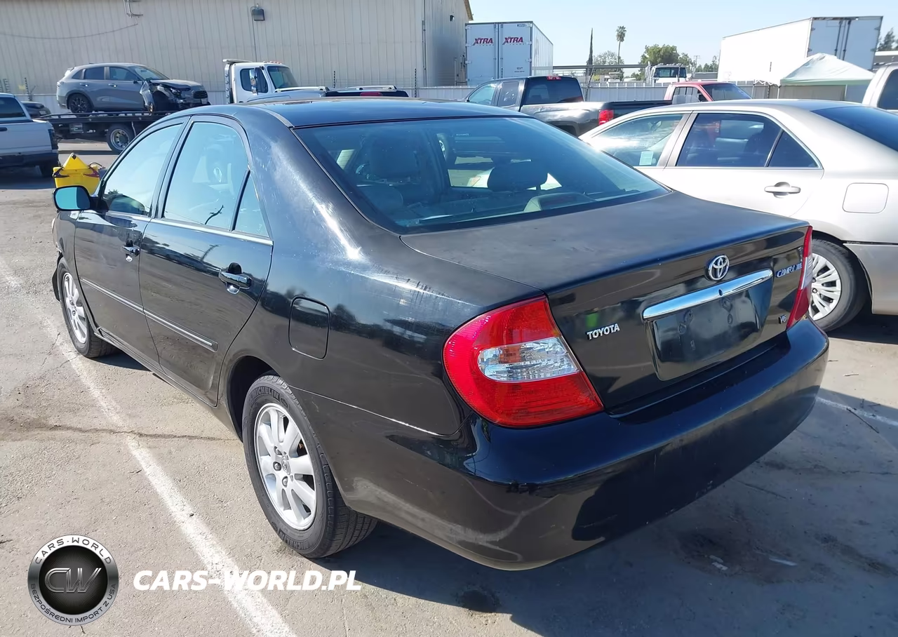 2003 Toyota Camry Xle V6 VIN:4T1BF30K23U056119 - 3
