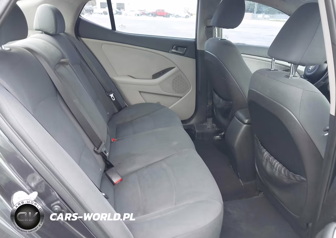 2015 Kia Optima Lx VIN:5XXGM4A71FG456988 - 8