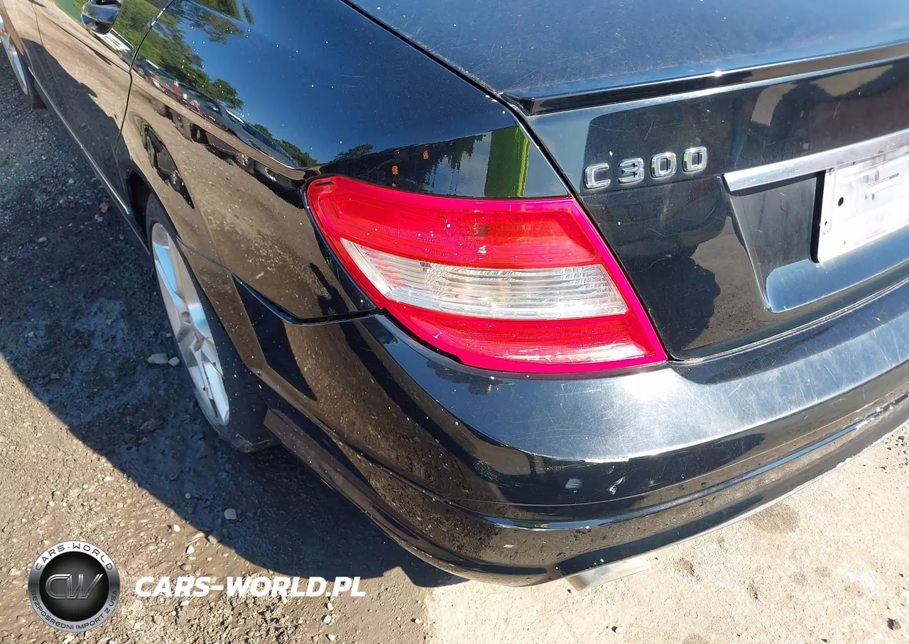 2011 Mercedes-Benz C 300 Luxury 4Matic-Sport 4Matic VIN:WDDGF8BB7BR163968 - 13