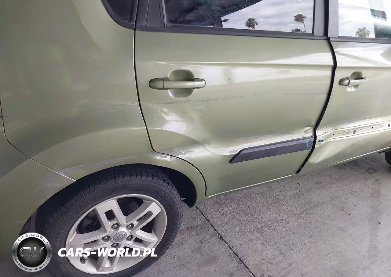 2011 Kia Soul + VIN:KNDJT2A25B7195627 - 15