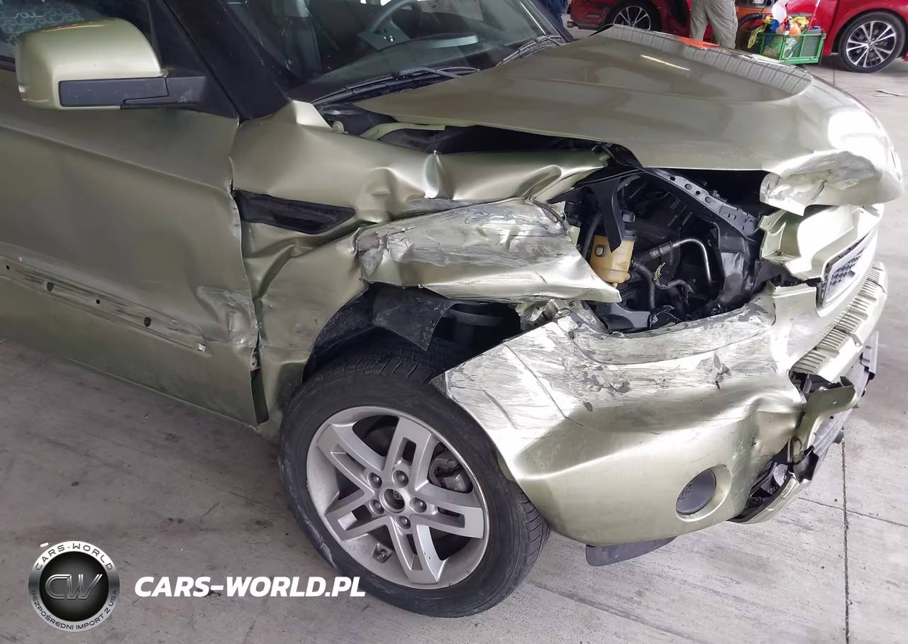 2011 Kia Soul + VIN:KNDJT2A25B7195627 - 6