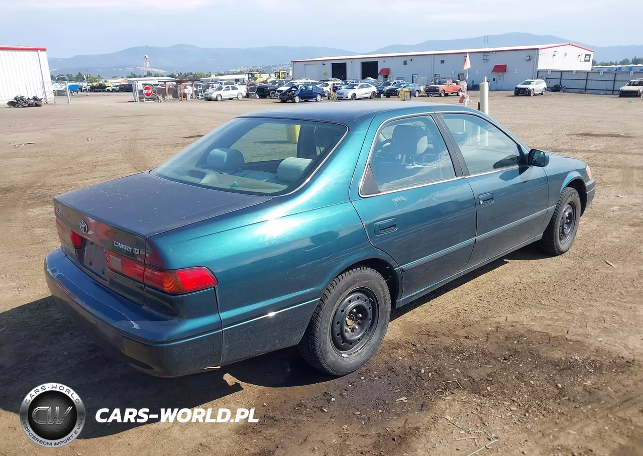 1998 Toyota Camry Le VIN:JT2BG28K0W0228040 - 4