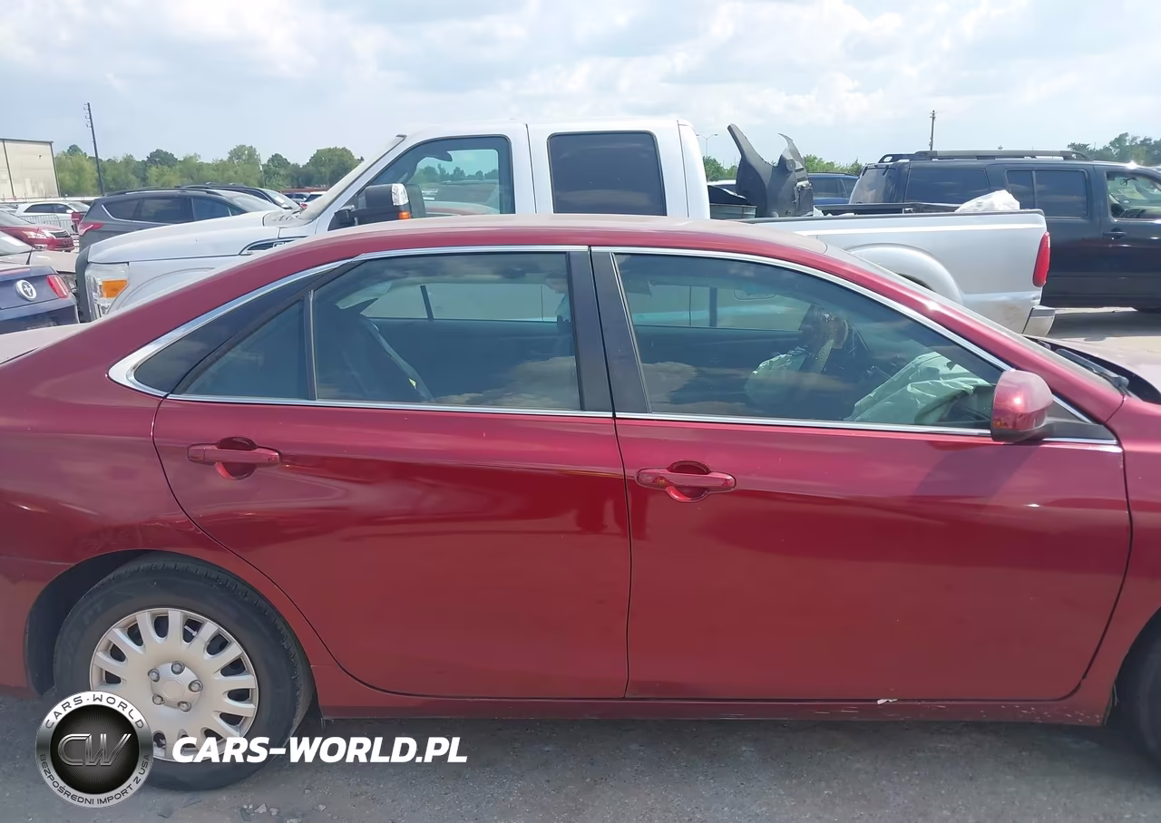 2016 Toyota Camry Le VIN:4T1BF1FK0GU606855 - 13