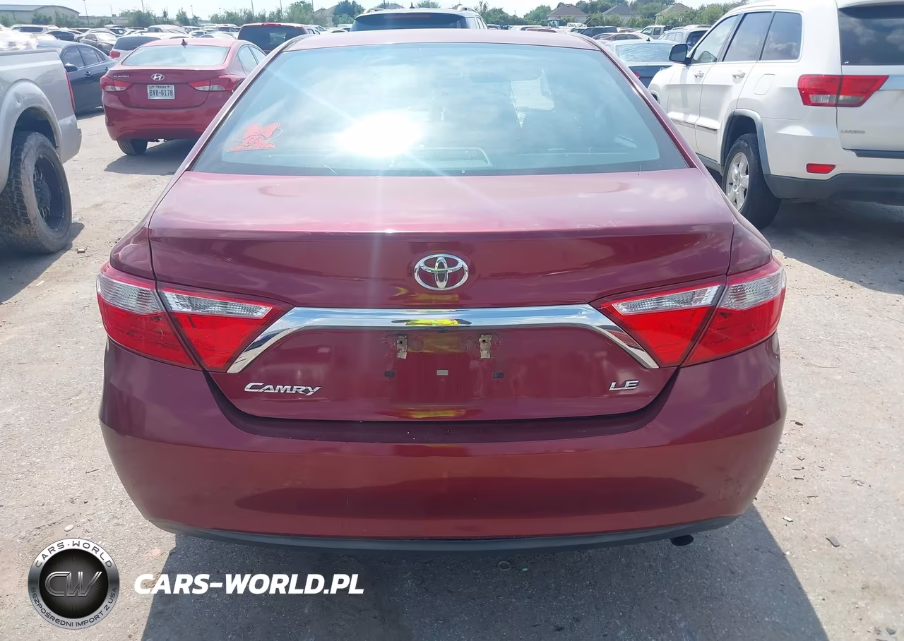 2016 Toyota Camry Le VIN:4T1BF1FK0GU606855 - 16