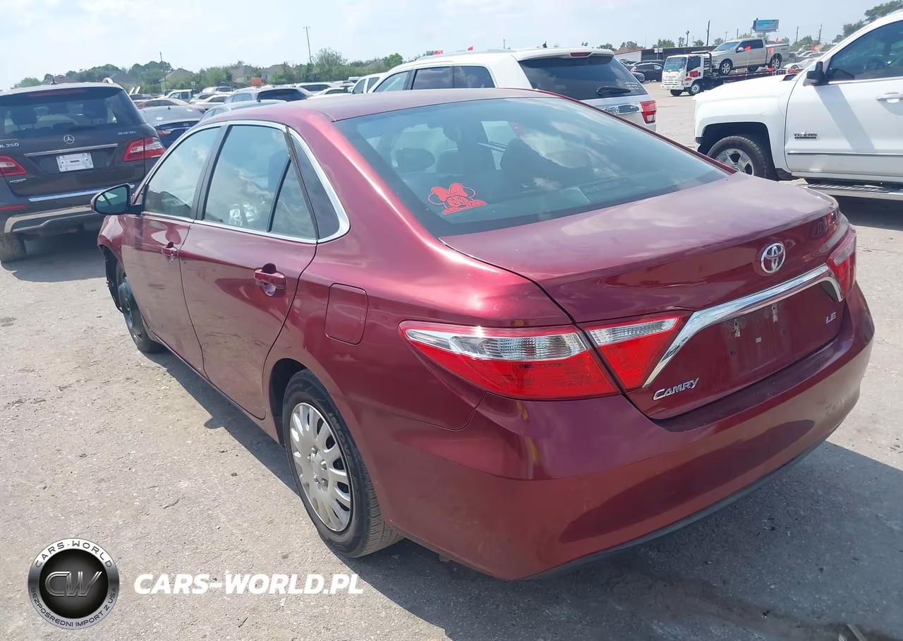 2016 Toyota Camry Le VIN:4T1BF1FK0GU606855 - 3