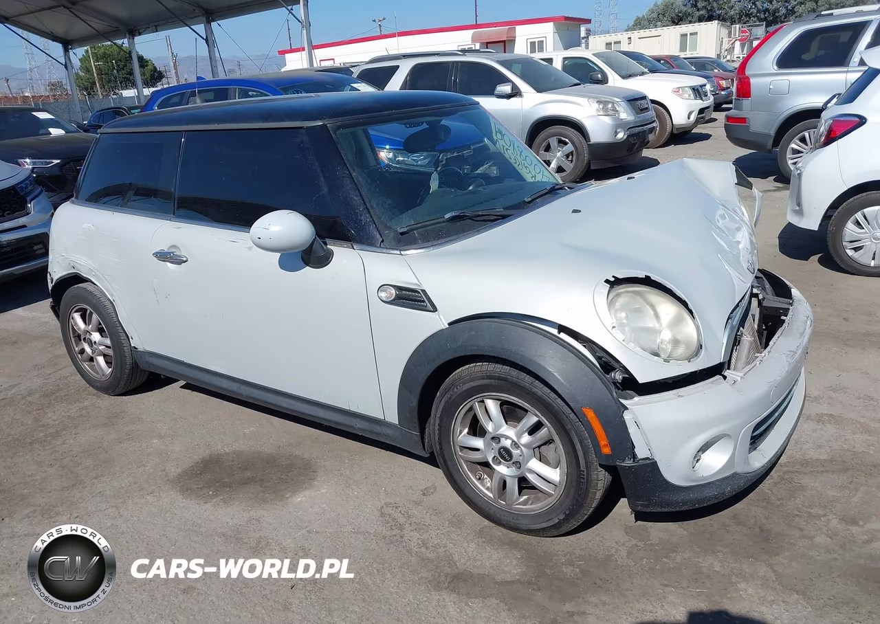 2011 Mini Cooper VIN:WMWSU3C53BT095349 - 1