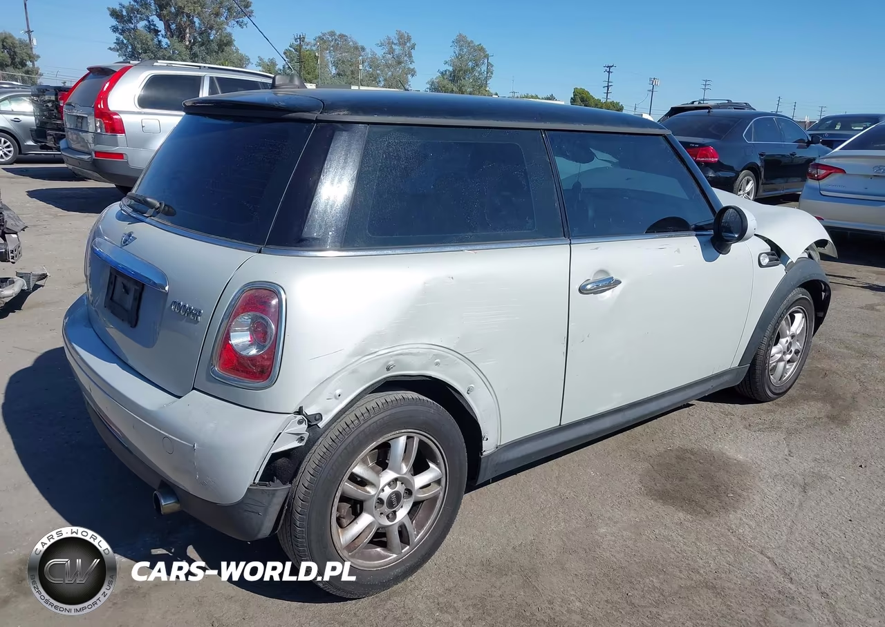 2011 Mini Cooper VIN:WMWSU3C53BT095349 - 4