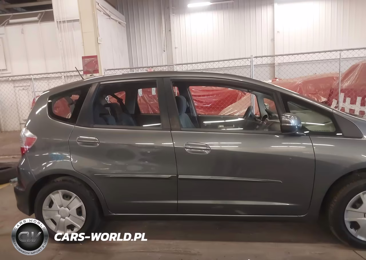 2013 Honda Fit VIN:JHMGE8H37DC012002 - 14