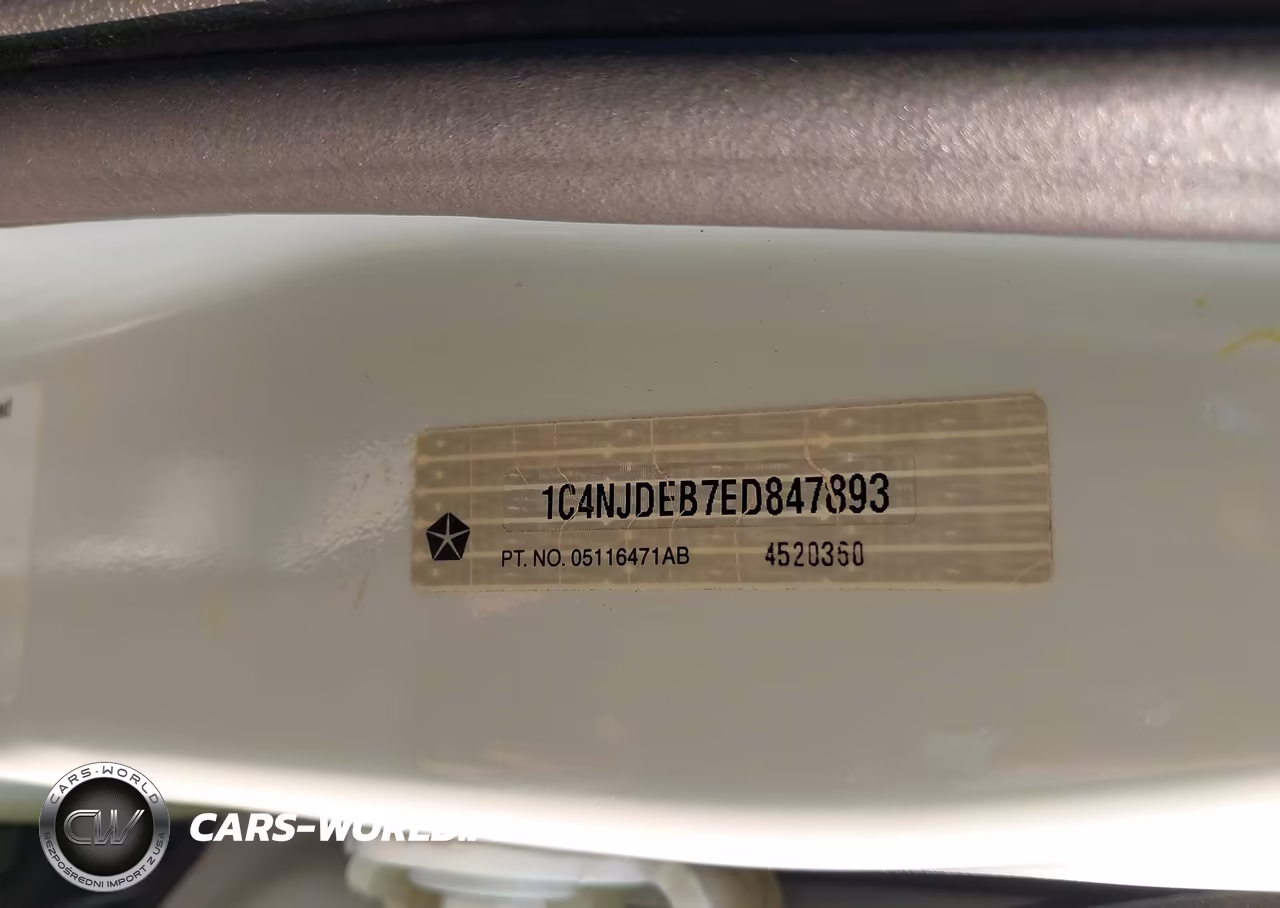 2014 Jeep Compass Latitude VIN:1C4NJDEB7ED847893 - 9