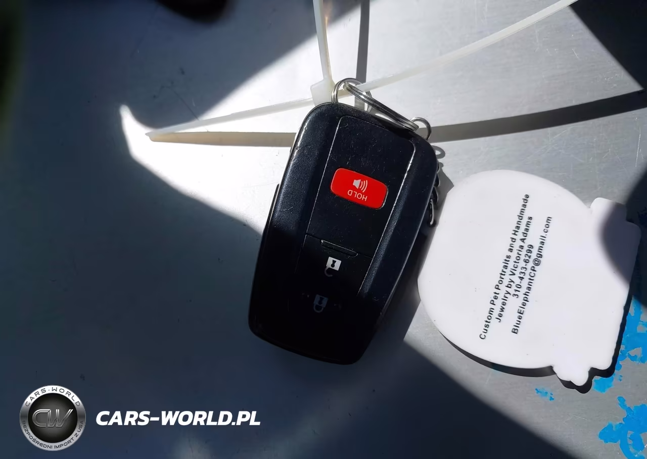 2016 Toyota Prius Two VIN:JTDKBRFU9G3014439 - 11