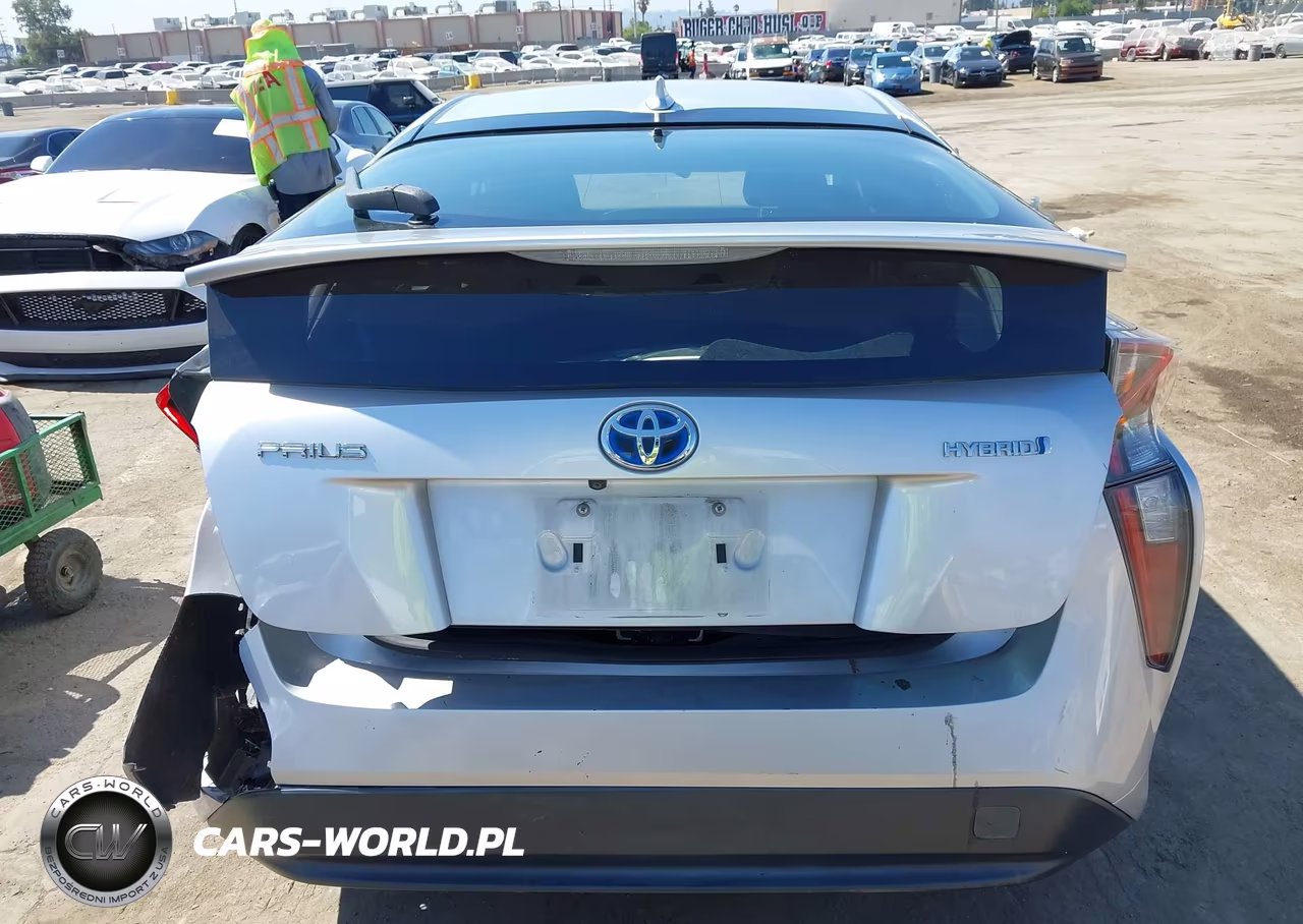 2016 Toyota Prius Two VIN:JTDKBRFU9G3014439 - 17
