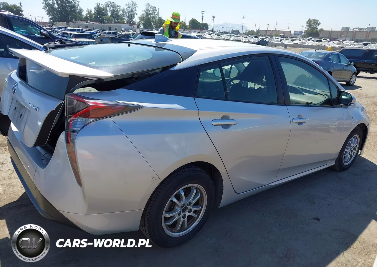2016 Toyota Prius Two VIN:JTDKBRFU9G3014439 - 4
