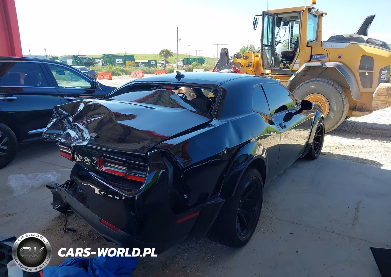 2023 Dodge Challenger Srt Jailbreak VIN:2C3CDZL94PH614446 - 4