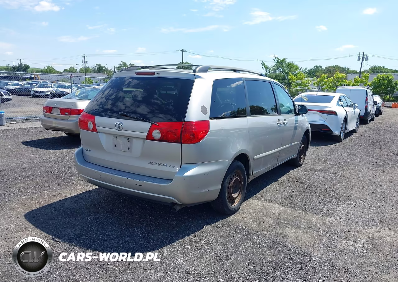 2006 Toyota Sienna Le VIN:5TDZA23C66S442406 - 4