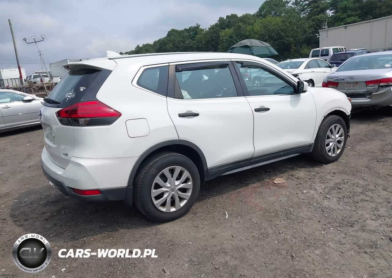 2017 Nissan Rogue S VIN:KNMAT2MV0HP562271 - 4