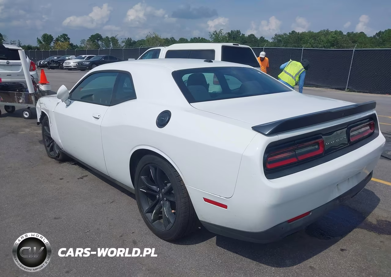 DODGE CHALLENGER VIN:2C3CDZAG8JH288093 - 3