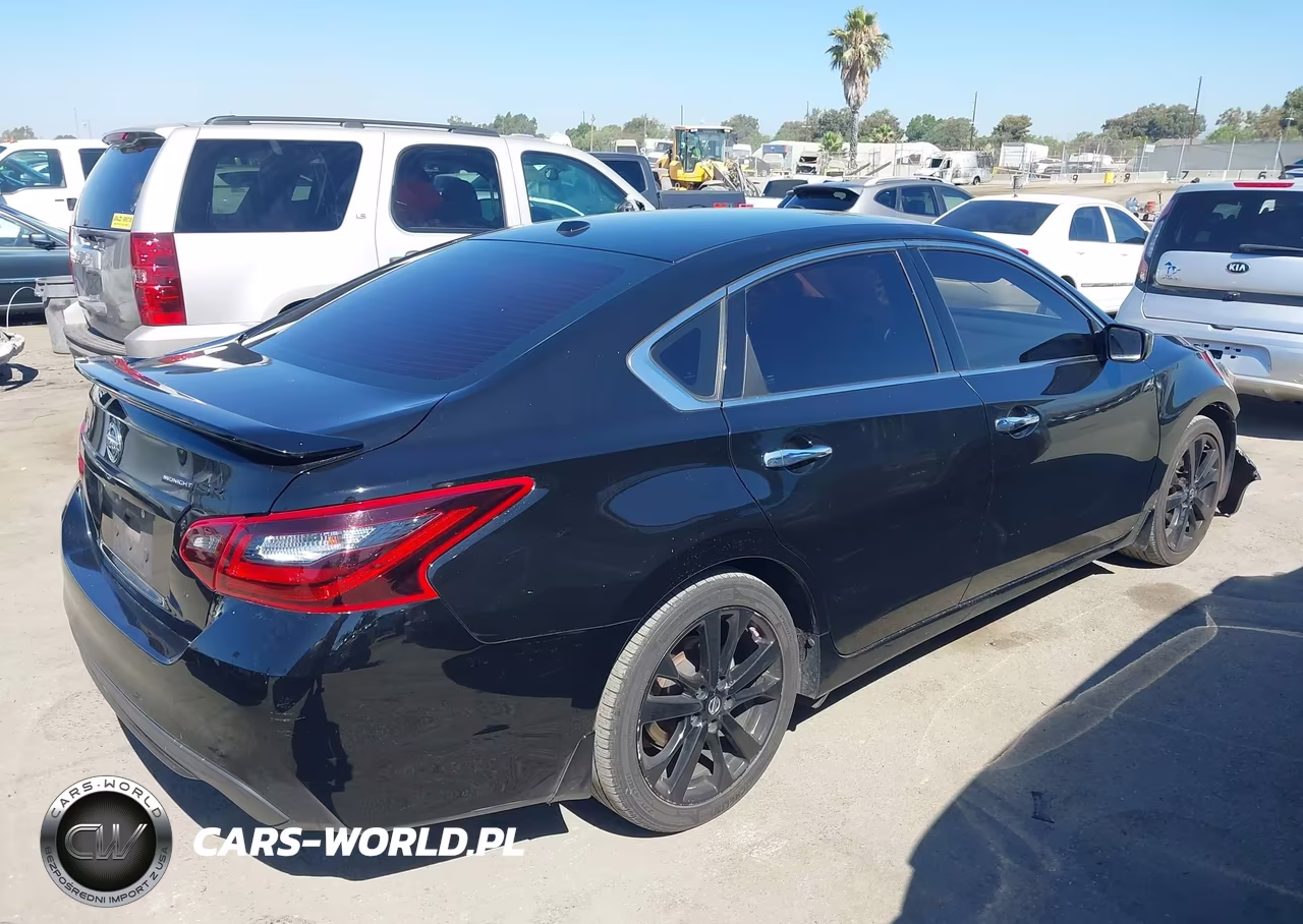 2018 Nissan Altima 2.5 Sr VIN:1N4AL3AP1JC295852 - 4