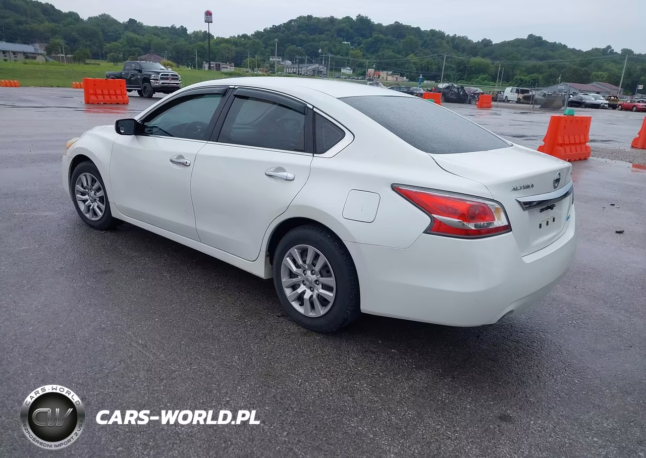 2014 Nissan Altima 2.5 S VIN:1N4AL3APXEN356979 - 3