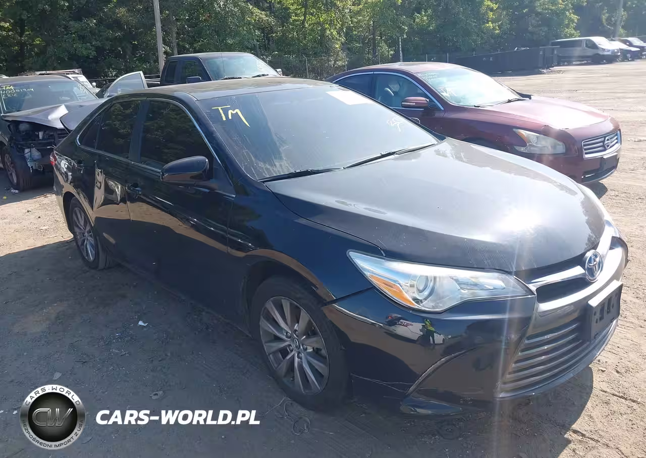 2015 Toyota Camry Hybrid Xle
