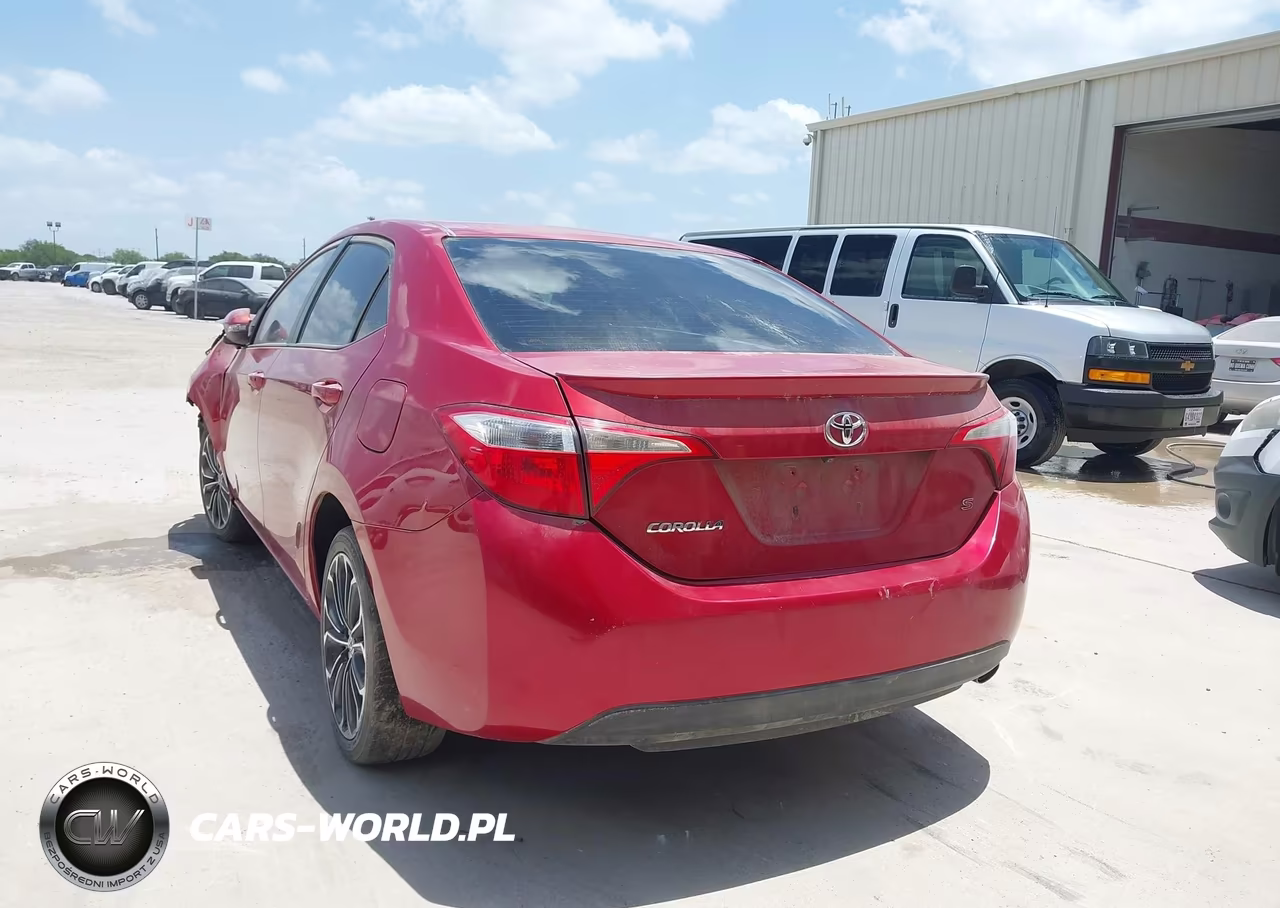 2015 Toyota Corolla S Plus VIN:5YFBURHE9FP205963 - 3