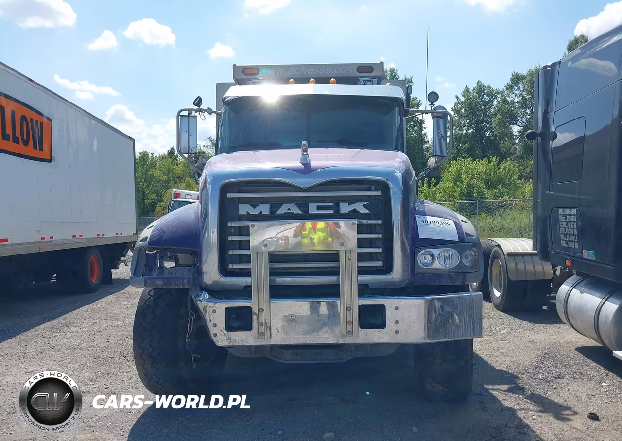 2018 Mack Granite VIN:1M2AX09C2JM039336 - 14