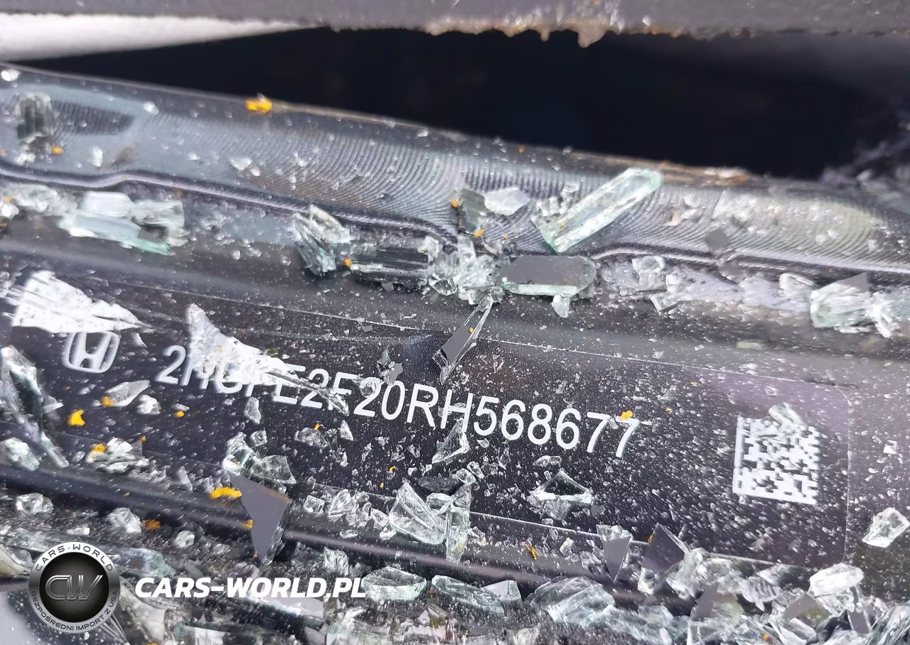 2024 Honda Civic Lx VIN:2HGFE2F20RH568677 - 9
