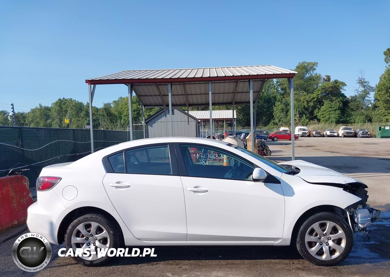 2013 Mazda Mazda3 I Sport VIN:JM1BL1UP0D1851504 - 14