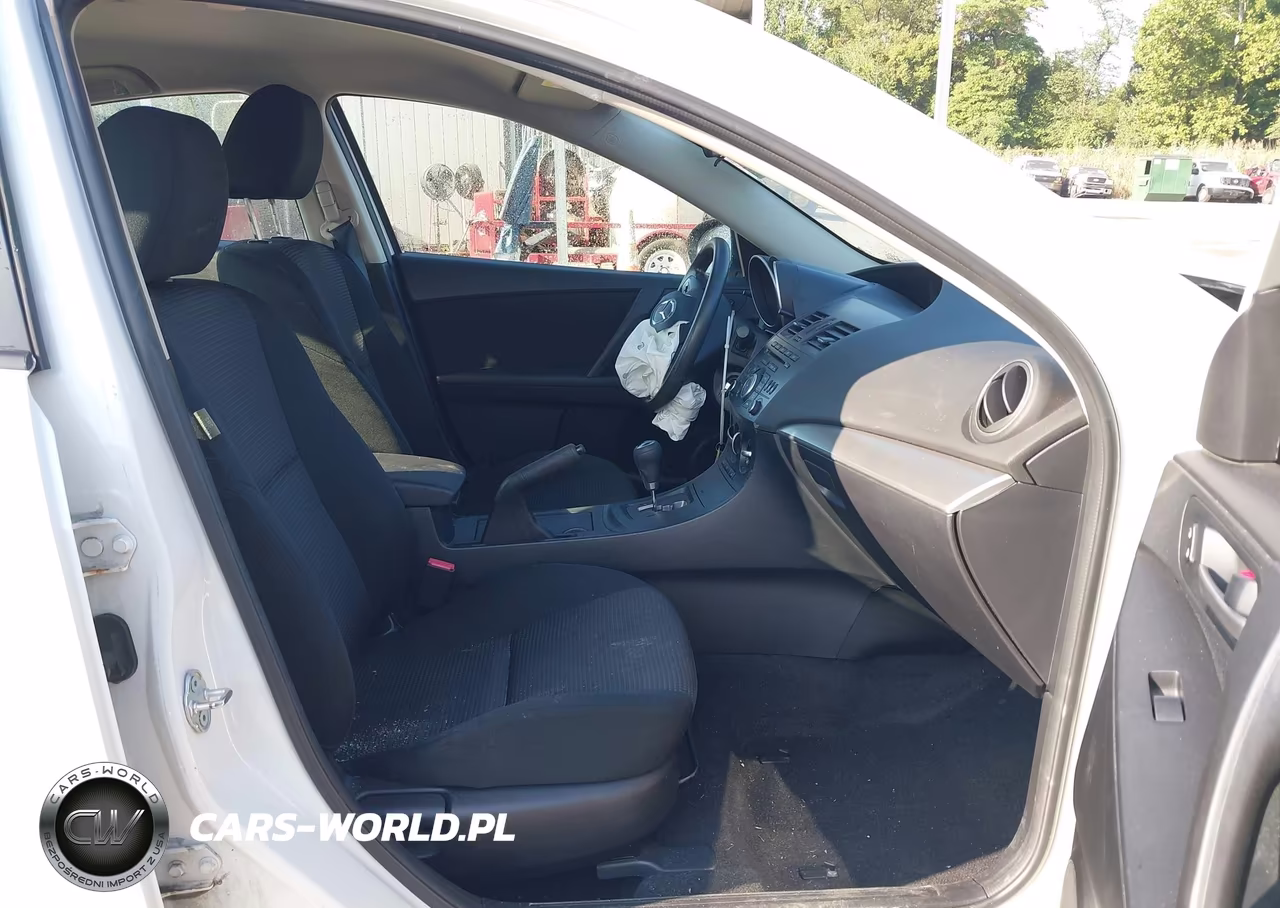 2013 Mazda Mazda3 I Sport VIN:JM1BL1UP0D1851504 - 5