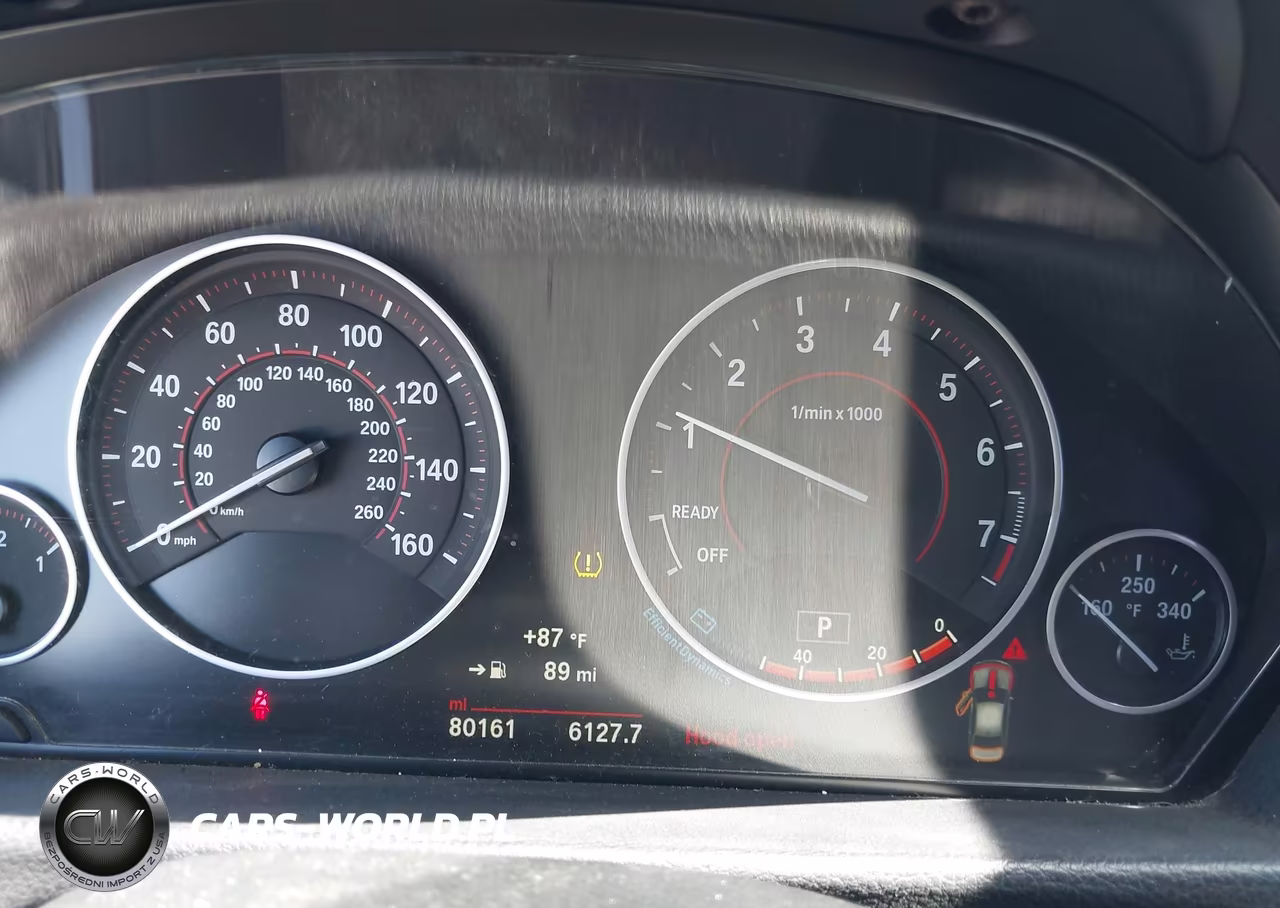 2018 BMW 330I xDrive VIN:WBA8D9G54JNU67582 - 15