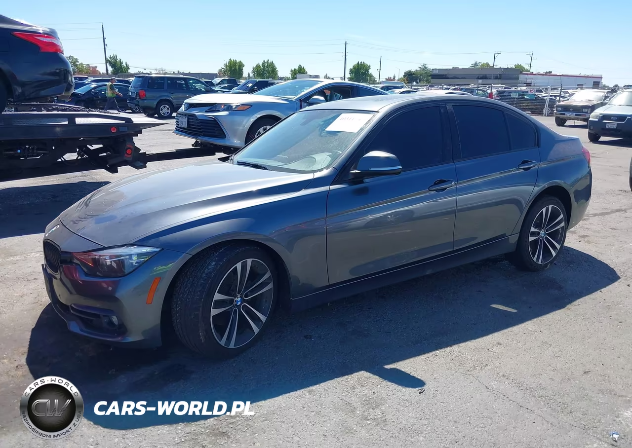 2018 BMW 330I xDrive VIN:WBA8D9G54JNU67582 - 2