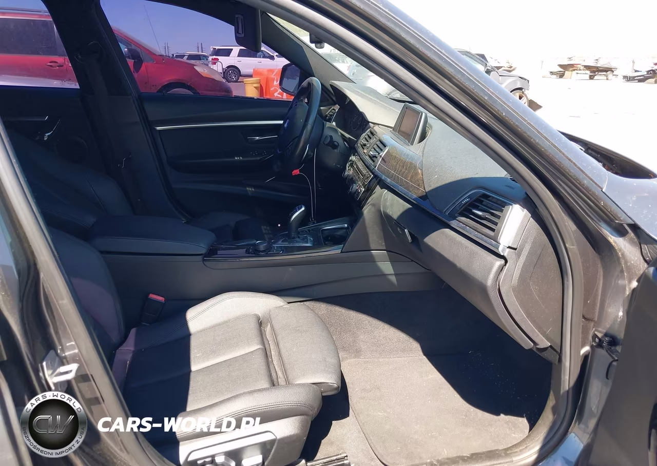 2018 BMW 330I xDrive VIN:WBA8D9G54JNU67582 - 5