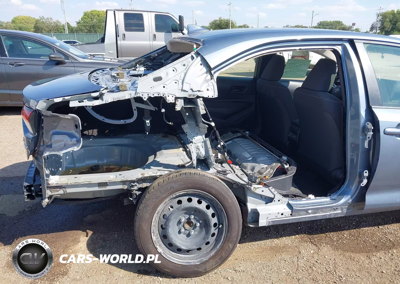 2024 Toyota Corolla Hybrid Le VIN:JTDBCMFE8R3039439 - 6