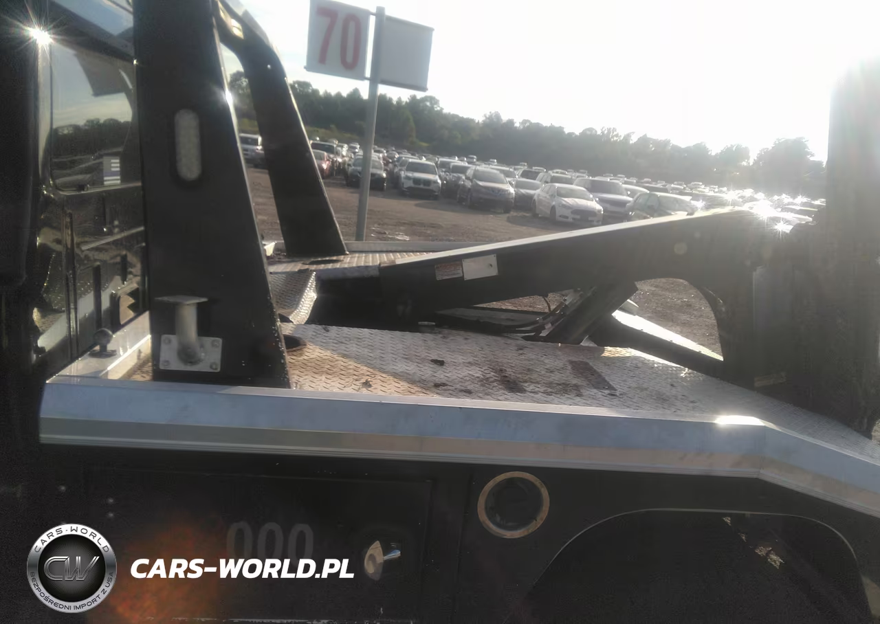 2016 Ford F-450 Chassis Xl VIN:1FDUF4GY4GEB34876 - 6