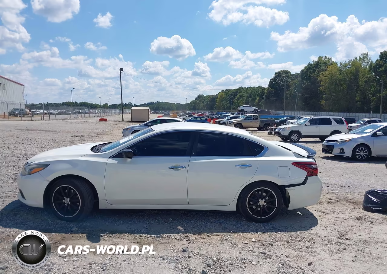 2017 Nissan Altima 2.5 Sr VIN:1N4AL3AP1HC227593 - 14