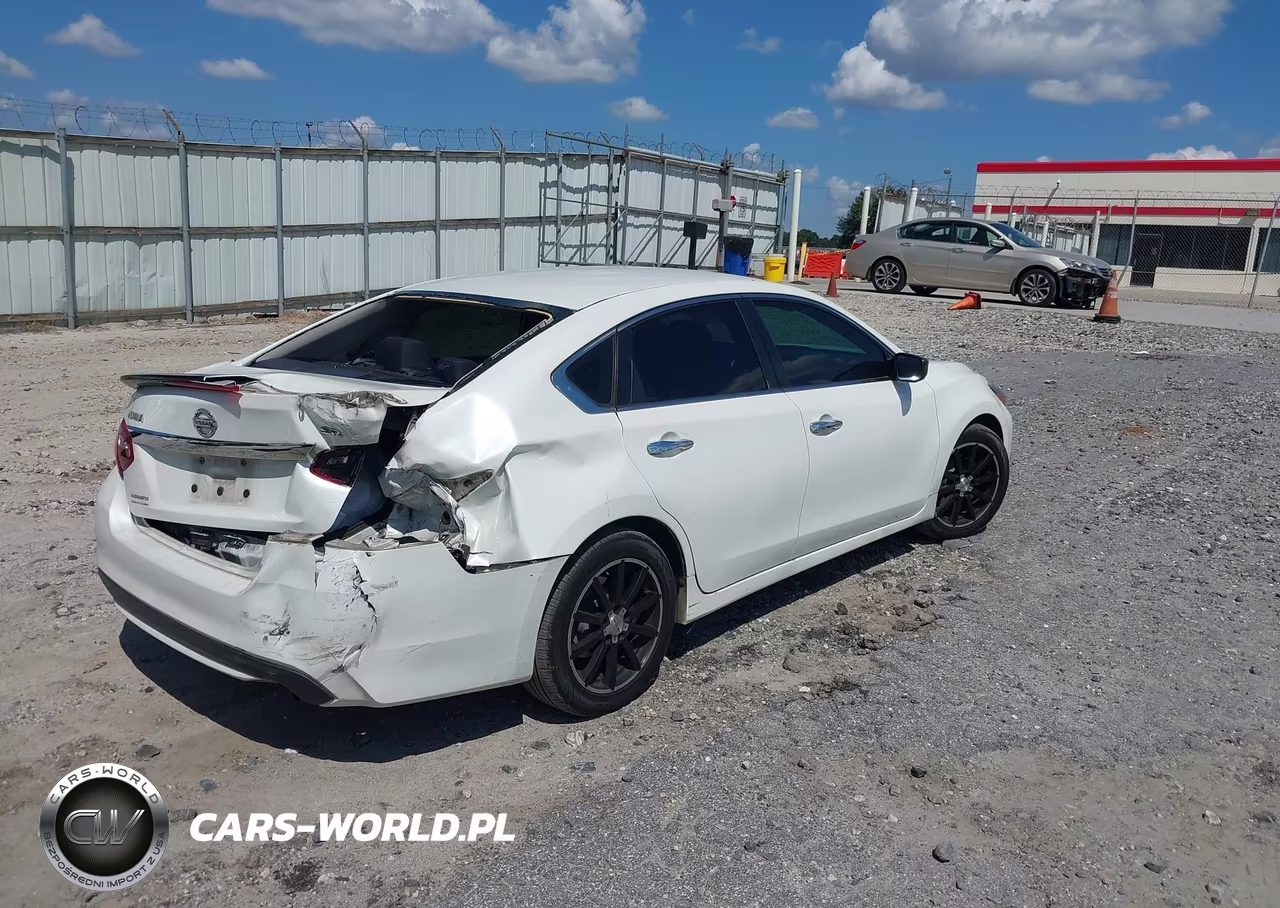 2017 Nissan Altima 2.5 Sr VIN:1N4AL3AP1HC227593 - 4