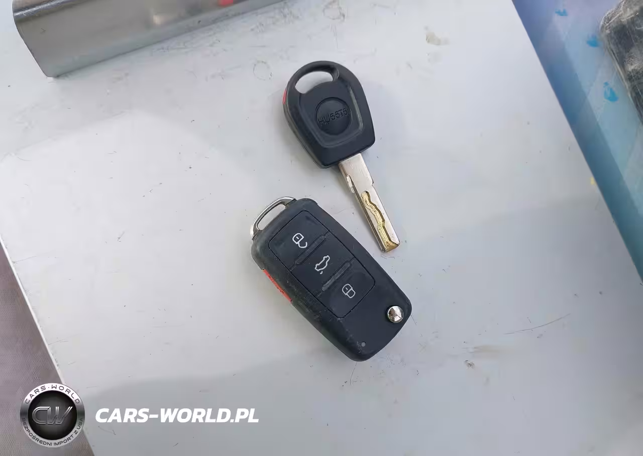 2013 Volkswagen Beetle 2.5L VIN:3VW5X7ATXDM814241 - 11