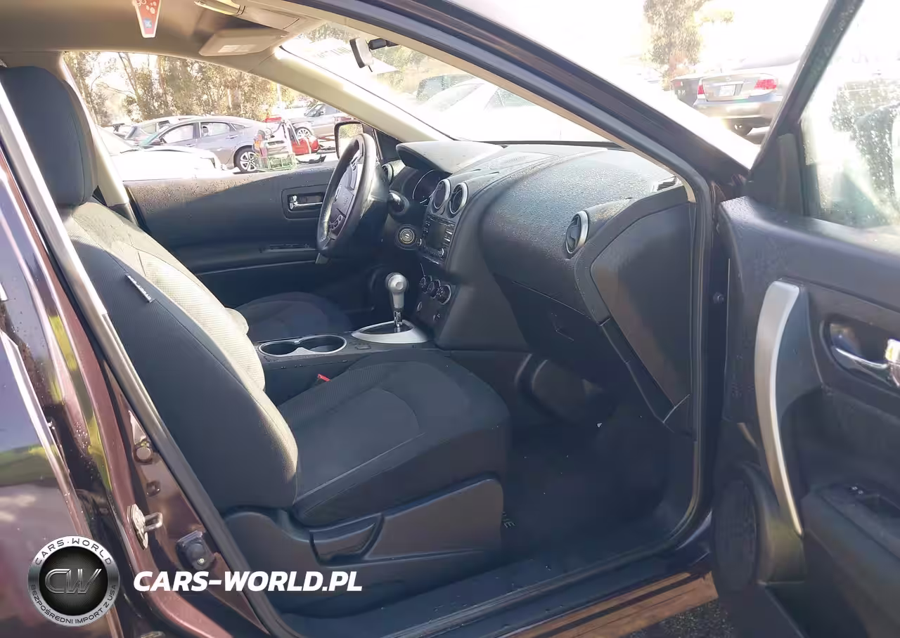 2013 Nissan Rogue S VIN:JN8AS5MTXDW524098 - 5