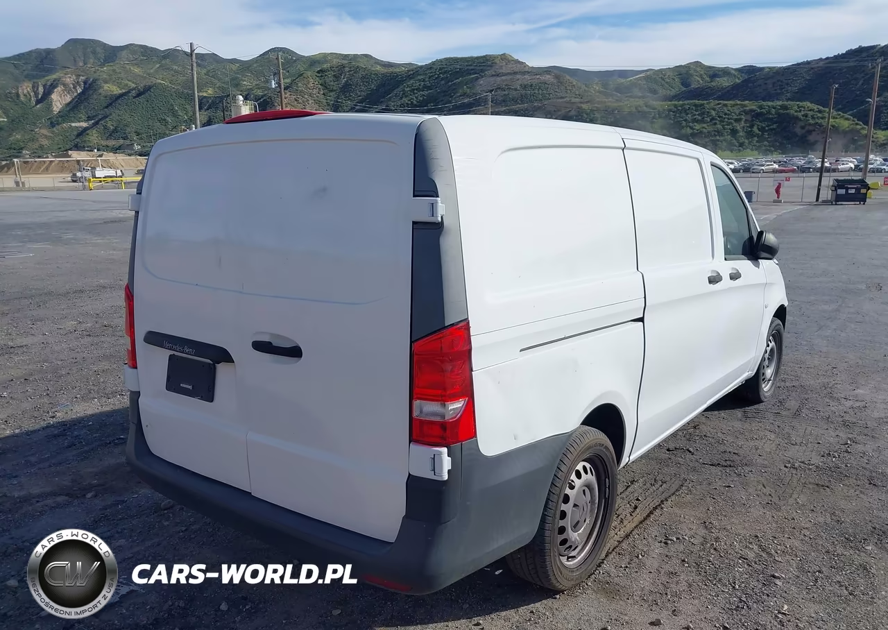 2017 Mercedes-Benz Metris VIN:WD3PG2EA3H3252899 - 4