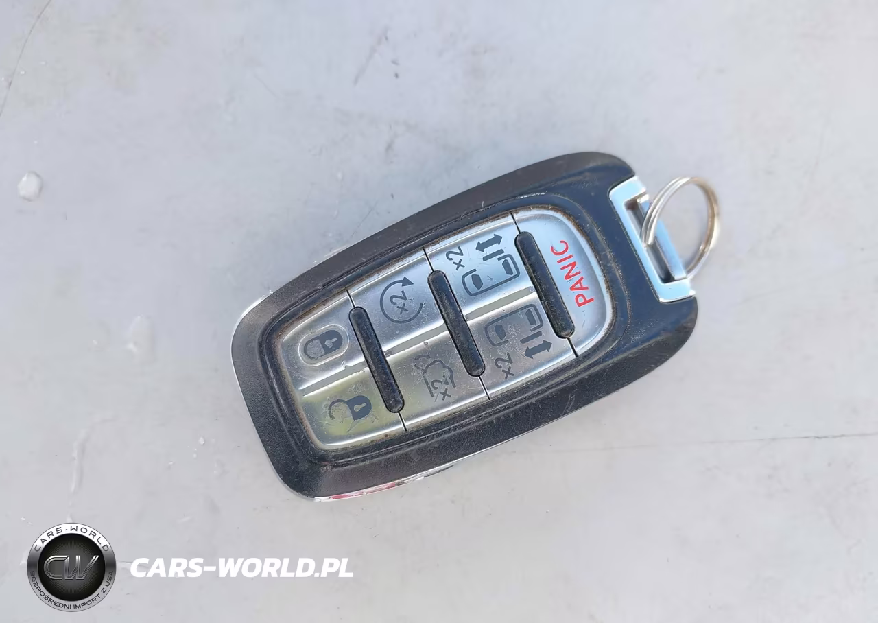 2019 Chrysler Pacifica Hybrid Touring L VIN:2C4RC1L77KR584743 - 11