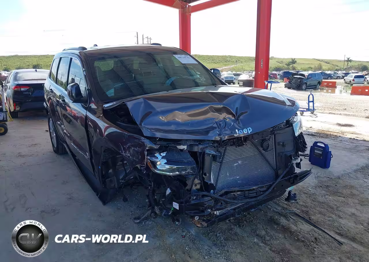 2021 Jeep Grand Cherokee Laredo E 4X2