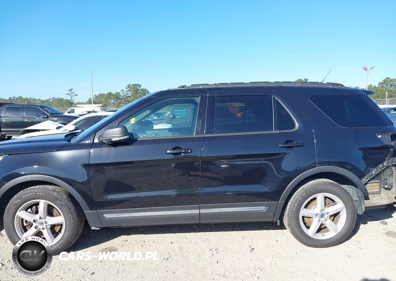 2019 Ford Explorer Xlt VIN:1FM5K7D8XKGB26378 - 14