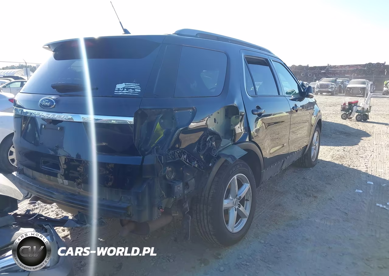2019 Ford Explorer Xlt VIN:1FM5K7D8XKGB26378 - 4