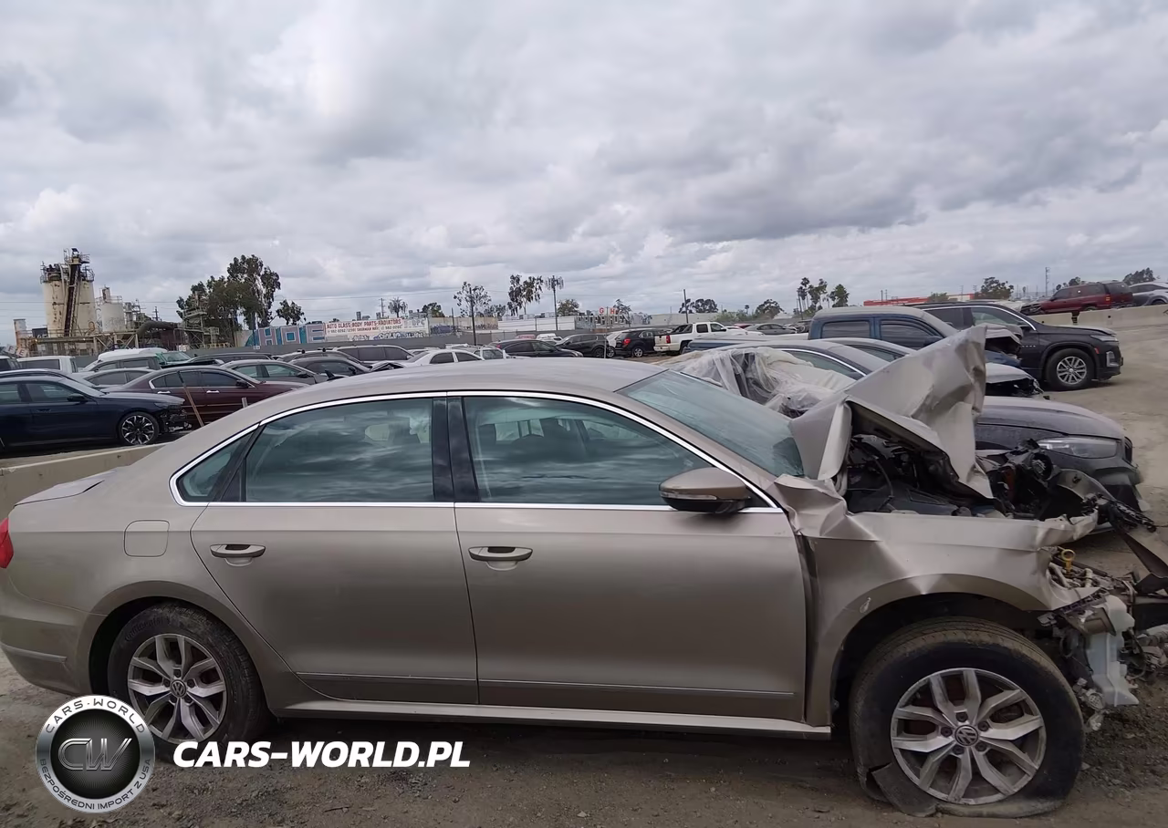 2016 Volkswagen Passat 1.8T S VIN:1VWAT7A35GC039315 - 14