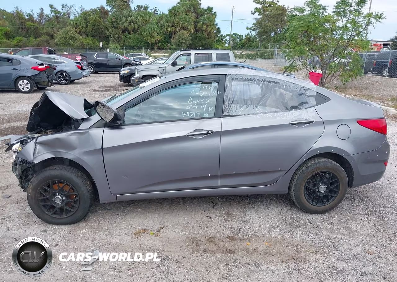 2015 Hyundai Accent Gls VIN:KMHCT4AEXFU836031 - 14