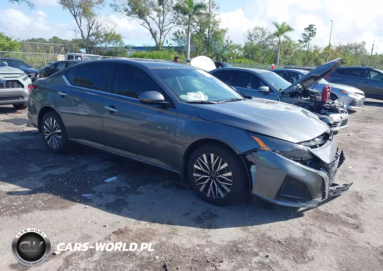 2024 Nissan Altima Sv Fwd