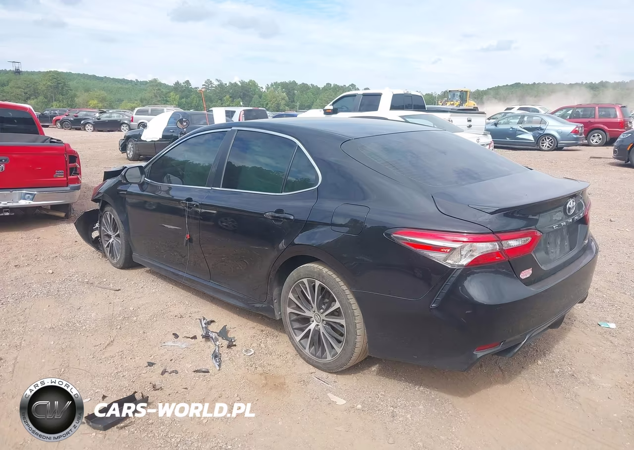 2018 Toyota Camry Se VIN:4T1B11HK5JU661028 - 3